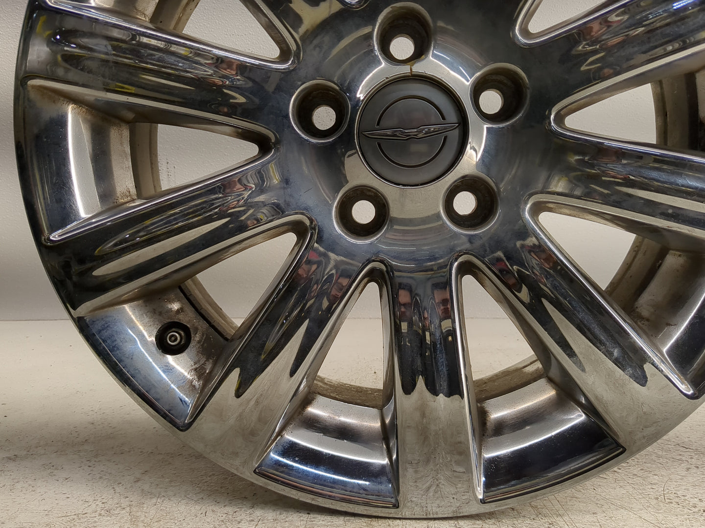 2011-2014 Chrysler 300 Oem Wheel Rim - Oemusedautoparts1.com