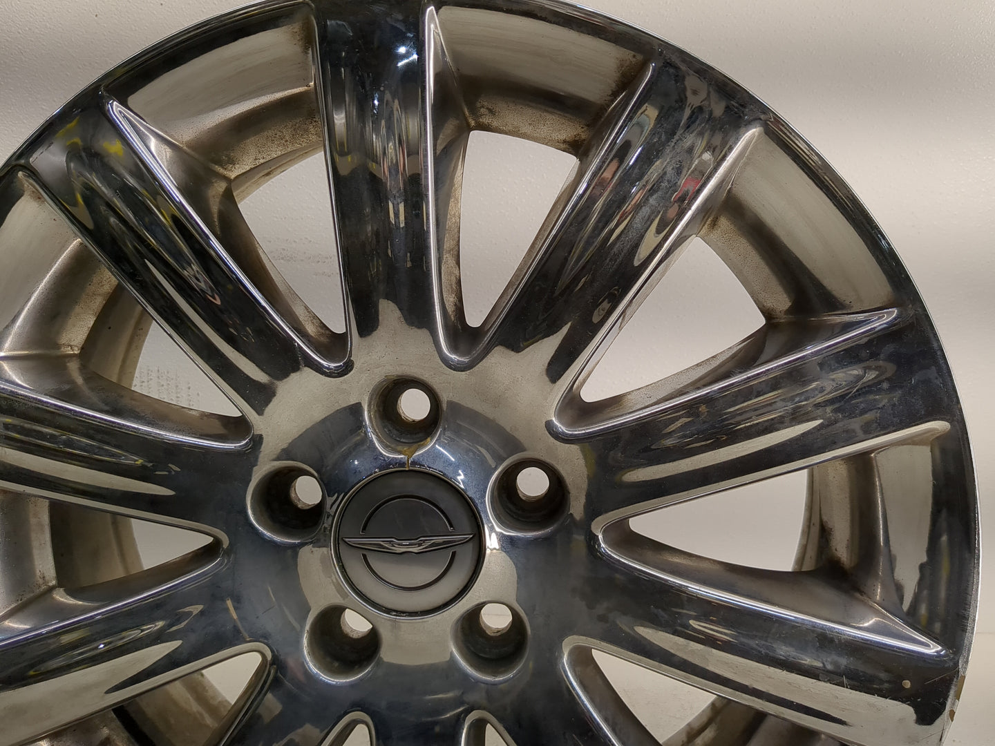 2011-2014 Chrysler 300 Oem Wheel Rim - Oemusedautoparts1.com