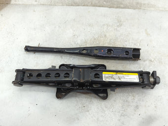 compare product 2006 Chrysler 300 Spare Scissor Car Jack