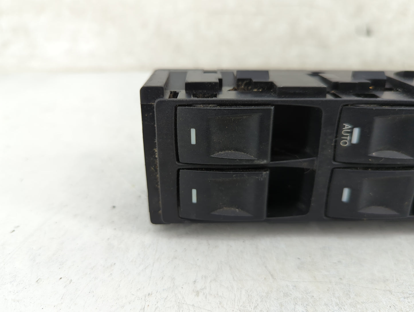 2006 Chrysler 300 Master Power Window Switch Replacement Driver Side Left Fits OEM Used Auto Parts - Oemusedautoparts1.com