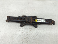 2008 Chrysler 300 Spare Scissor Car Jack 856206 - Oemusedautoparts1.com