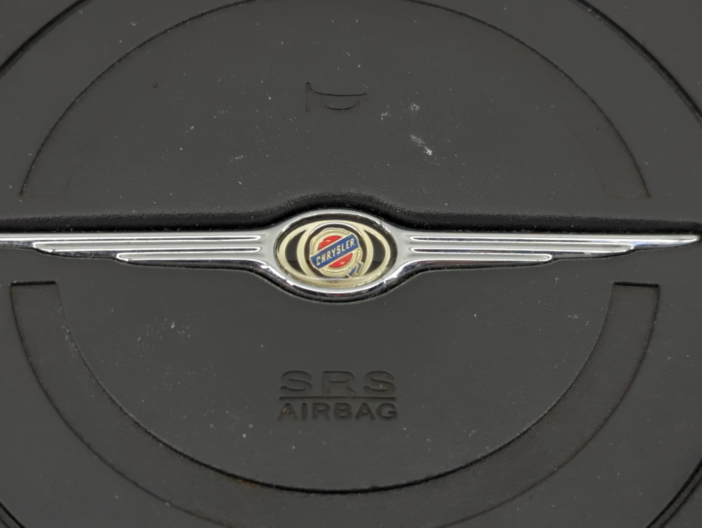 2005-2005 Chrysler 300 Air Bag Driver Left Steering Wheel Mounted - Oemusedautoparts1.com