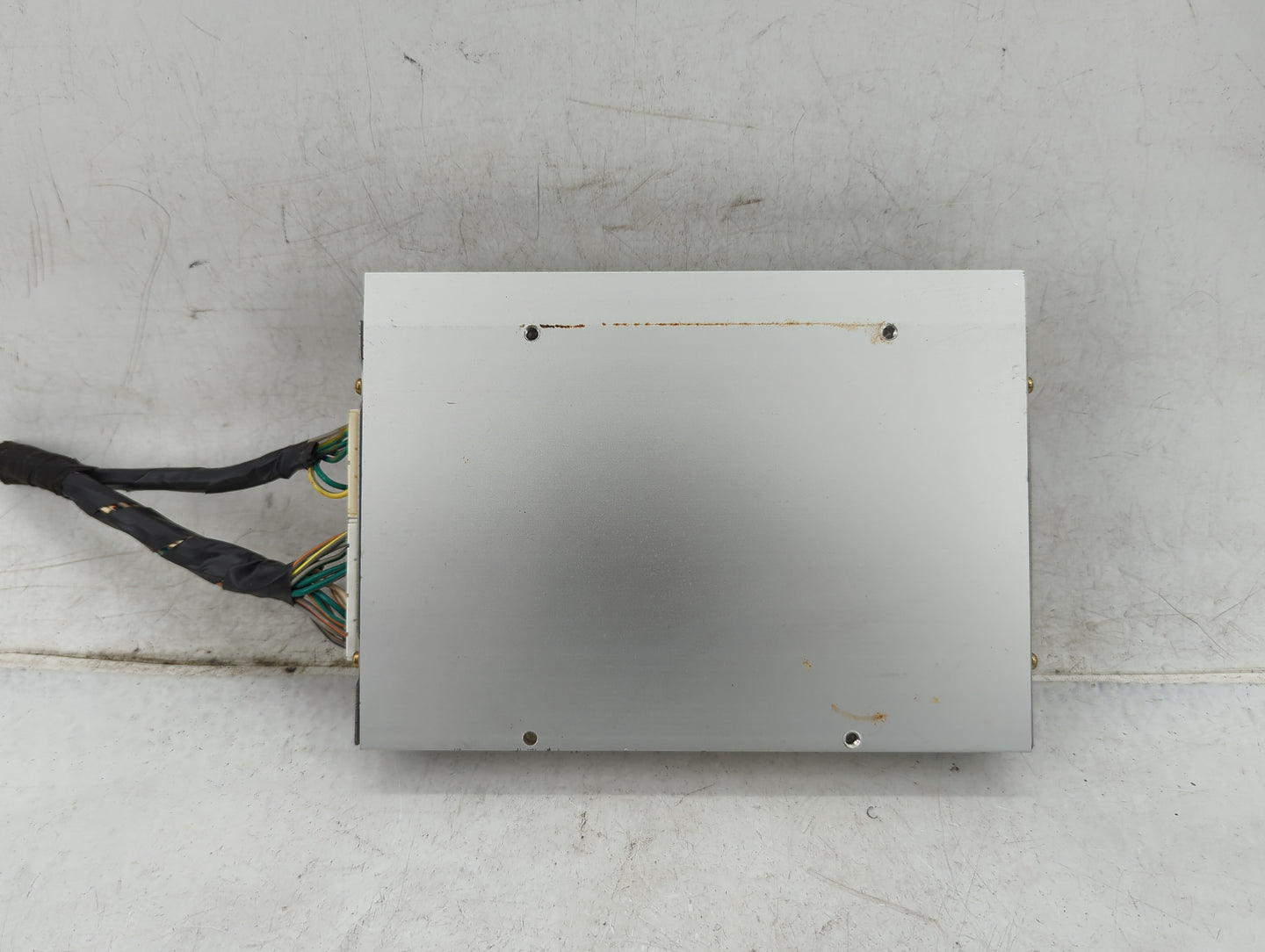 2005-2005 Chrysler 300 Body Control Module Bcm Inner Cabin Fuse Box - Oemusedautoparts1.com