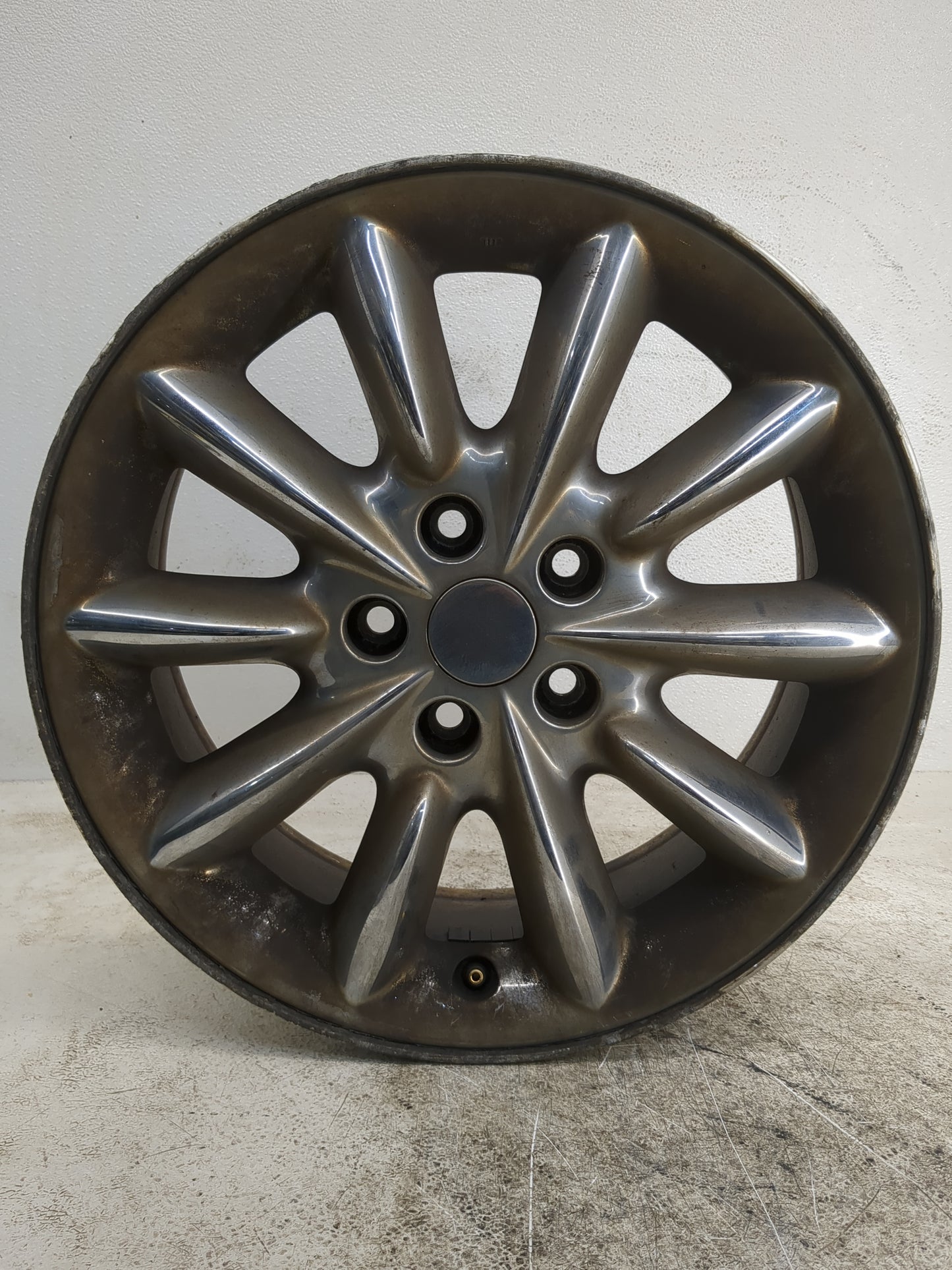 2003-2004 Chrysler 300m Oem Wheel Rim 1191786 - Oemusedautoparts1.com