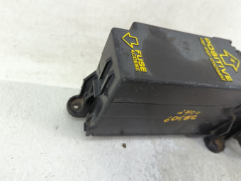 compare product 2000 Chrysler Cirrus Fusebox Fuse Box Panel Relay Module Fits OEM Used Auto Parts