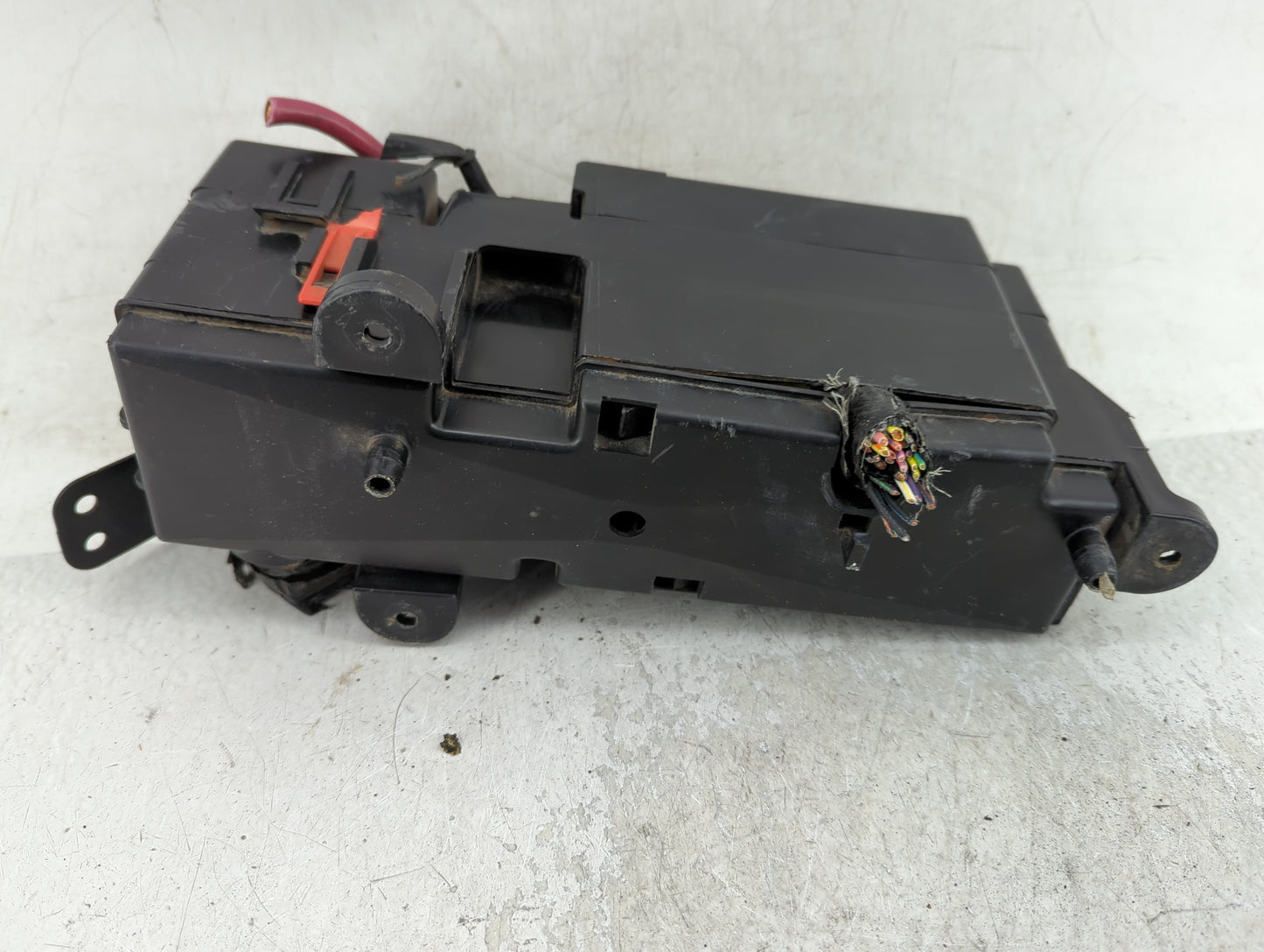 2000 Chrysler Cirrus Fusebox Fuse Box Panel Relay Module Fits OEM Used Auto Parts - Oemusedautoparts1.com
