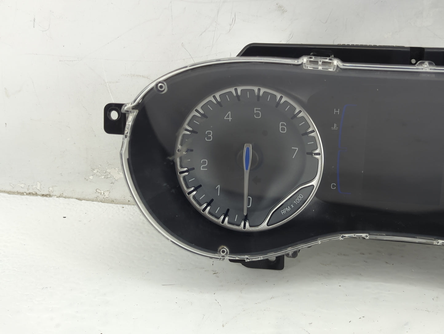 2017-2017 Chrysler Pacifica Information Display Screen - Oemusedautoparts1.com