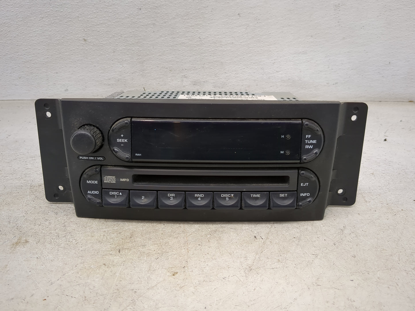 2004-2008 Chrysler Pacifica Radio AM FM Cd Player Receiver Replacement Fits Fits 2004 2005 2006 2007 2008 OEM Used Auto Part
