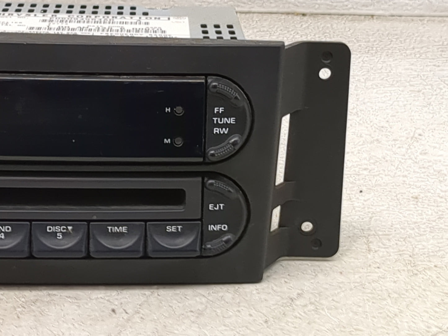 2004-2008 Chrysler Pacifica Radio AM FM Cd Player Receiver Replacement Fits Fits 2004 2005 2006 2007 2008 OEM Used Auto Part