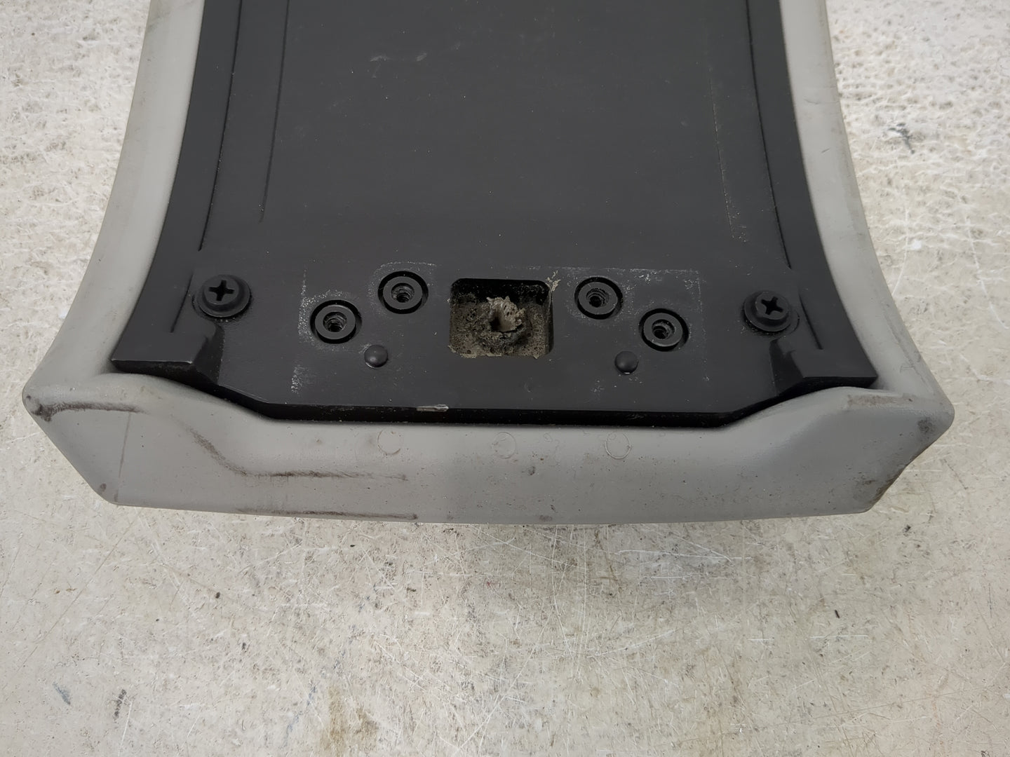 2005-2008 Chrysler Pacifica Center Console Armrest Cover Lid Fits Fits 2005 2006 2007 2008 OEM Used Auto Parts - Oemusedauto