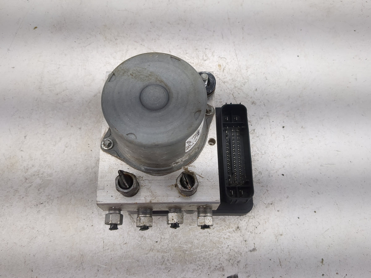 2017-2018 Chrysler Pacifica Anti-Lock Brake ABS Pump Module Actuator OEM Fits Fits 2017 2018 OEM Used Auto Parts - Oemusedau