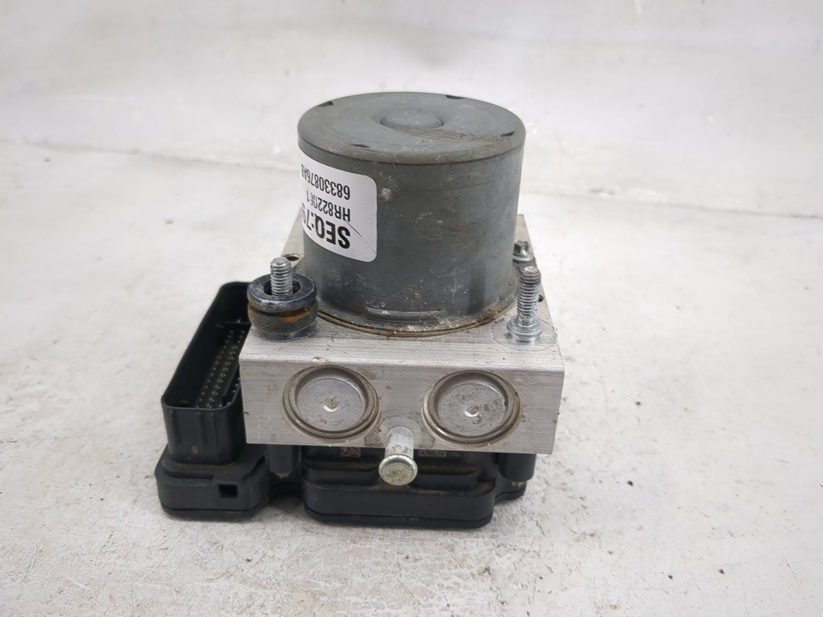2017-2018 Chrysler Pacifica Anti-Lock Brake ABS Pump Module Actuator OEM Fits Fits 2017 2018 OEM Used Auto Parts - Oemusedau
