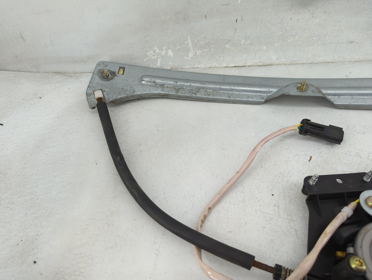 2006-2010 Chrysler Pt Cruiser Used Driver Left Front Window Regulator 1120820 - Oemusedautoparts1.com
