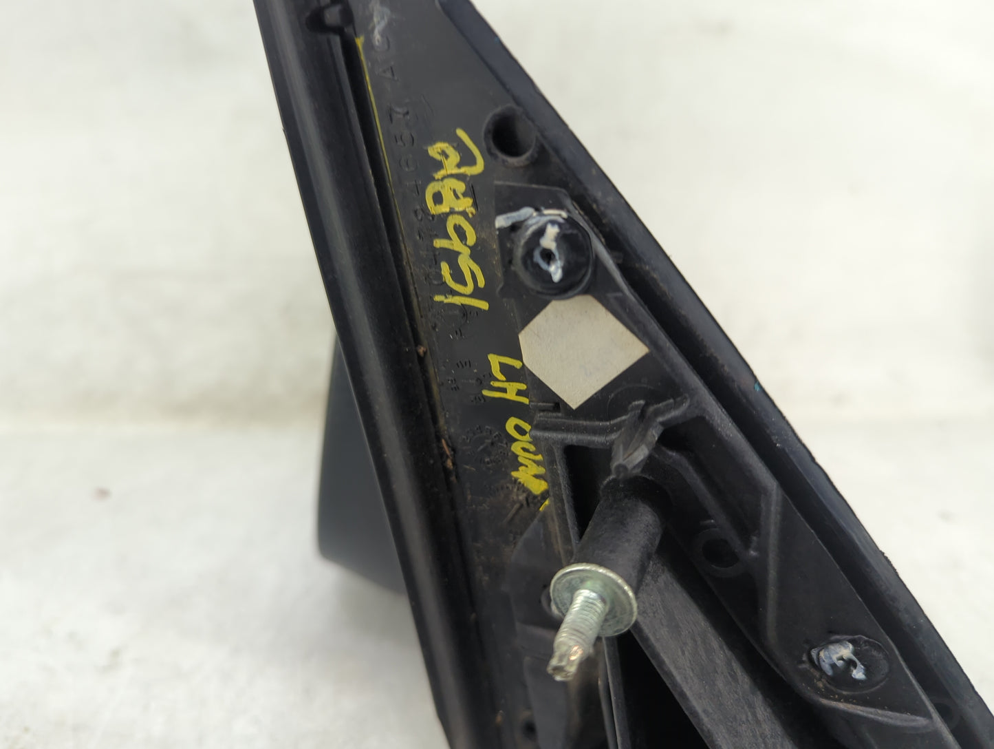 2001-2004 Chrysler Pt Cruiser Driver Side View Mirror - Left Door Mirror OEM Used - Oemusedautoparts1.com
