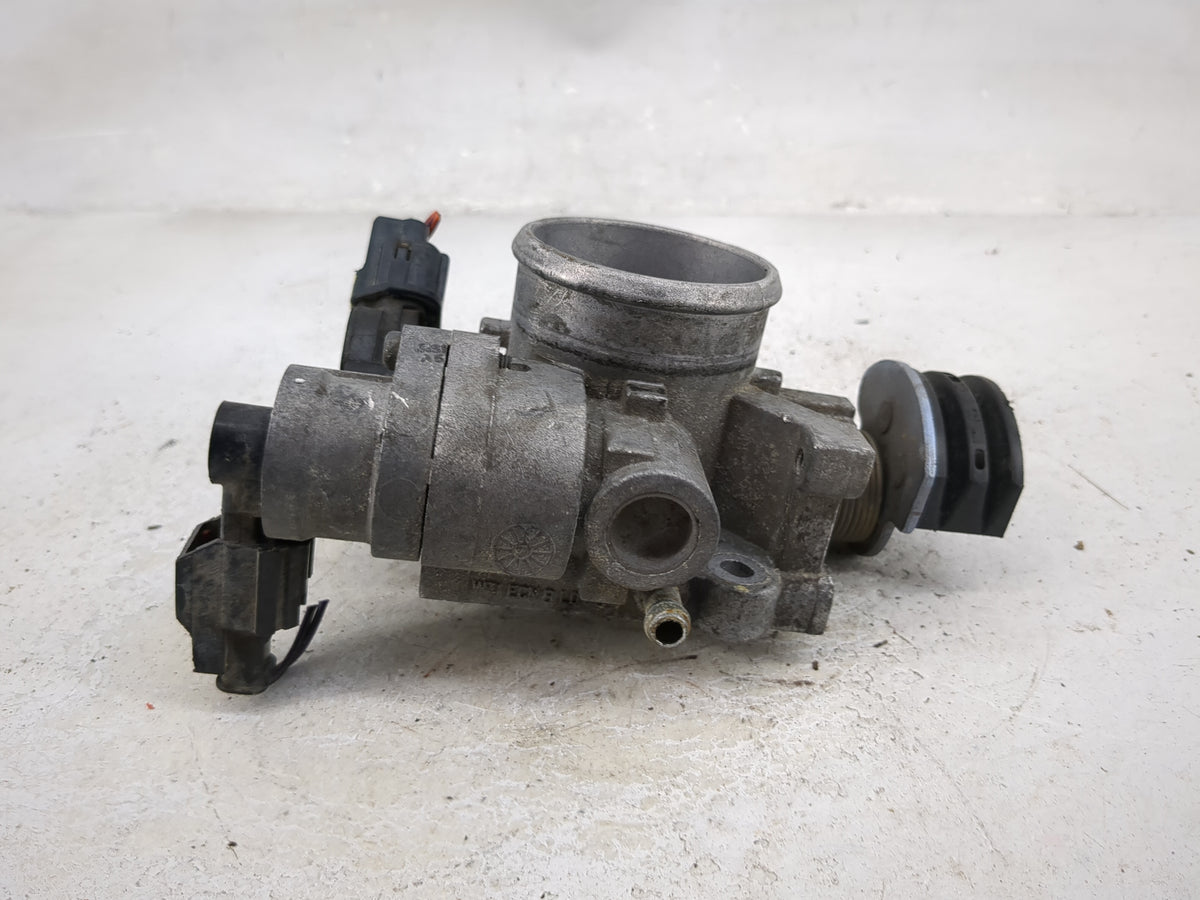 2004-2010 Chrysler Pt Cruiser Throttle Body Fits Fits 2004 2005 2006 2007 2008 2009 2010 OEM Used Auto Parts - Oemusedautopa