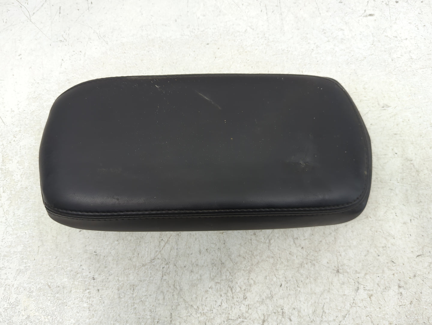 2008-2010 Chrysler Sebring Center Console Armrest Cover Lid Fits Fits 2008 2009 2010 OEM Used Auto Parts - Oemusedautoparts1