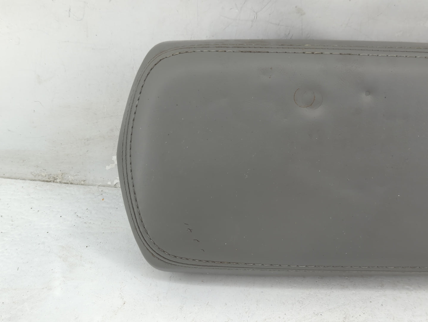 2008-2010 Chrysler Sebring Center Console Armrest Cover Lid Fits Fits 2008 2009 2010 OEM Used Auto Parts - Oemusedautoparts1