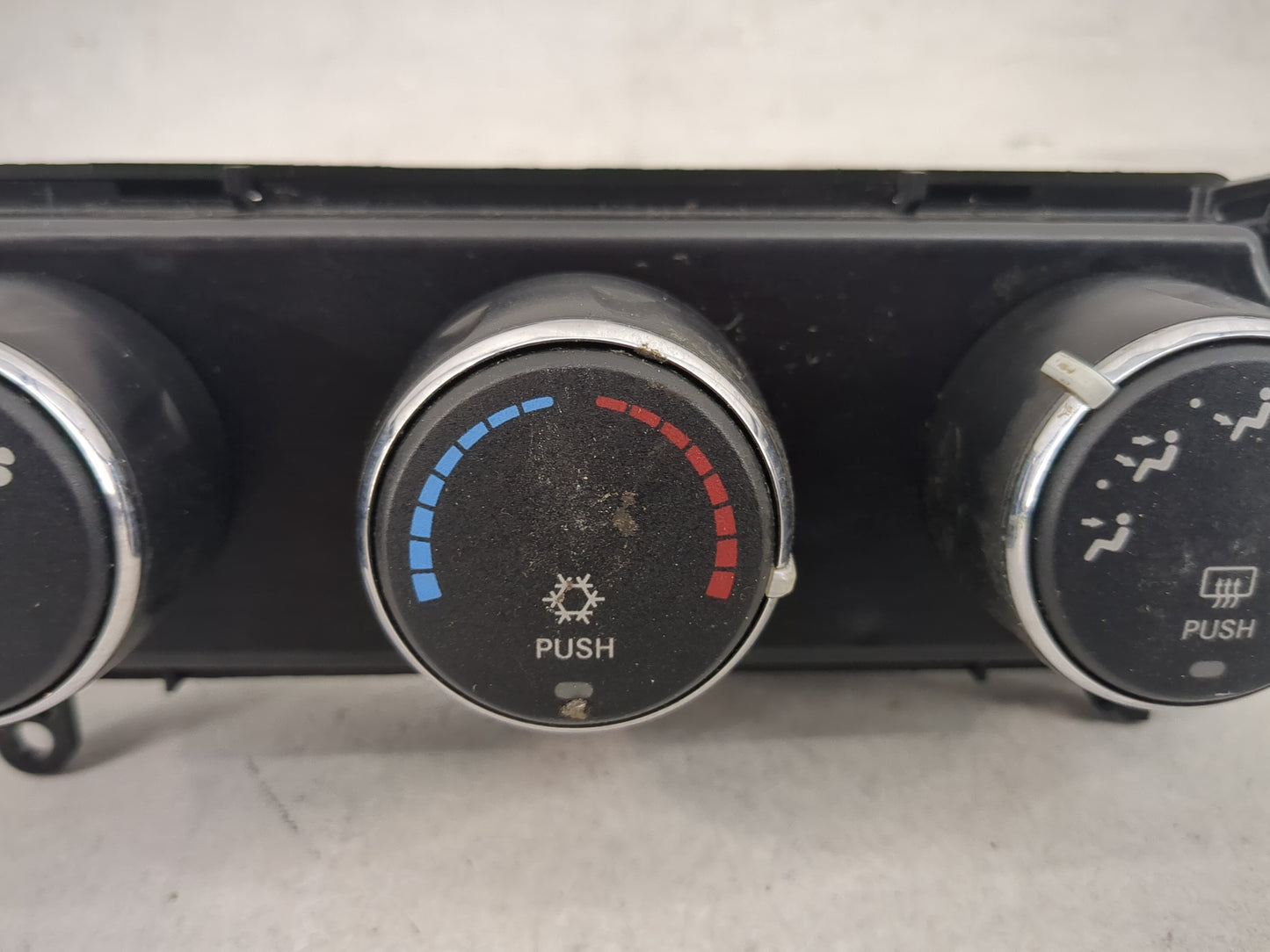 2008-2010 Chrysler Sebring Climate Control Module Temperature AC/Heater Replacement Fits Fits 2008 2009 2010 OEM Used Auto P