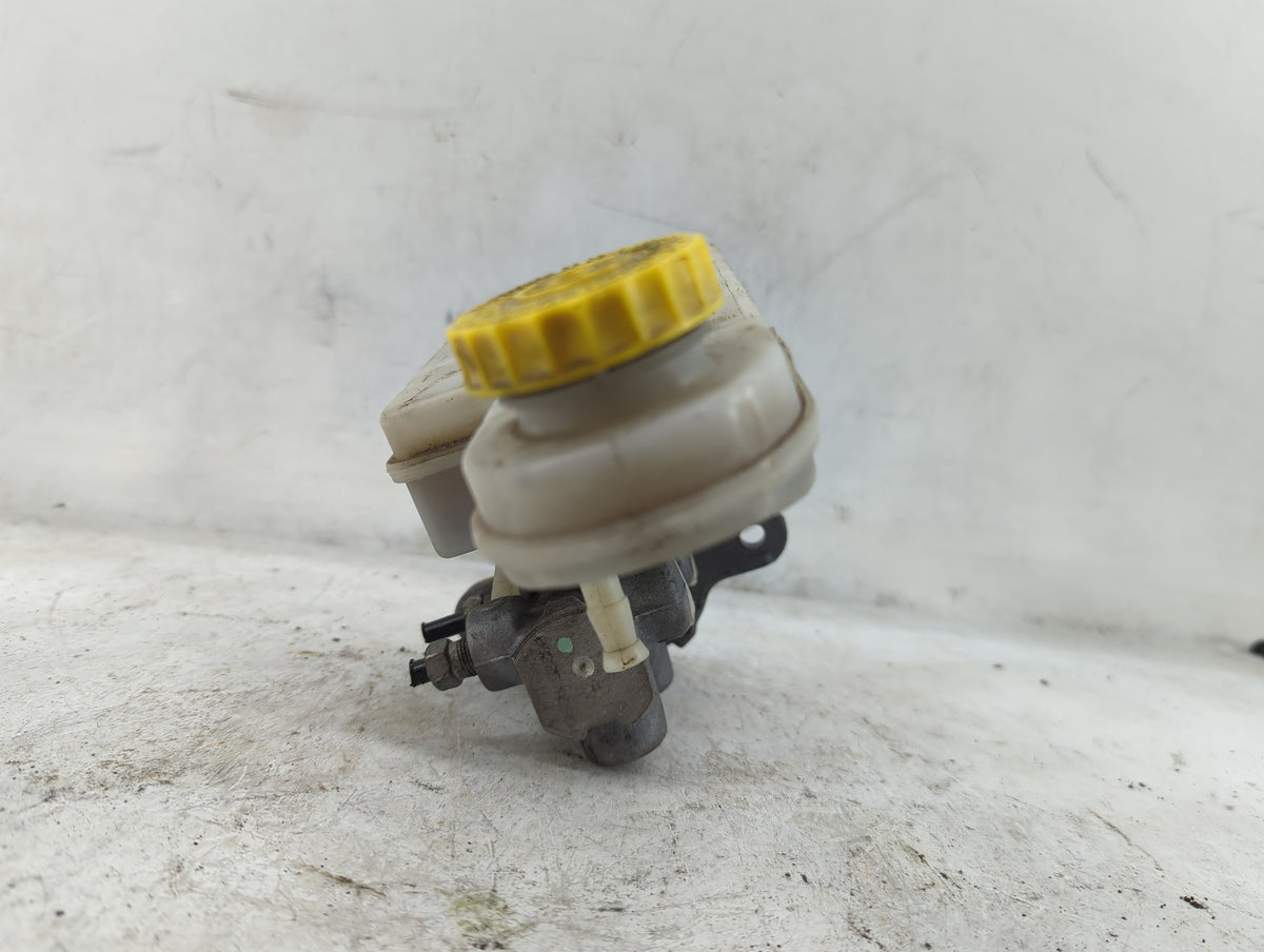 2007-2009 Chrysler Sebring Brake Master Cylinder 5036279 - Oemusedautoparts1.com