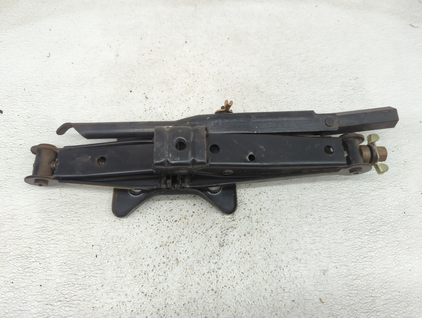 1996 Chrysler Town & Country Spare Scissor Car Jack - Oemusedautoparts1.com