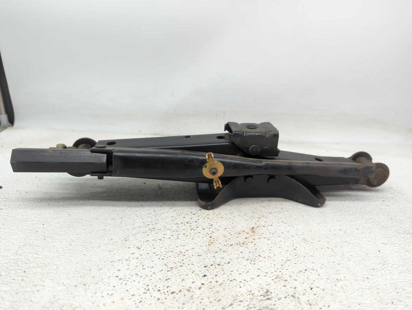 1996 Chrysler Town & Country Spare Scissor Car Jack - Oemusedautoparts1.com