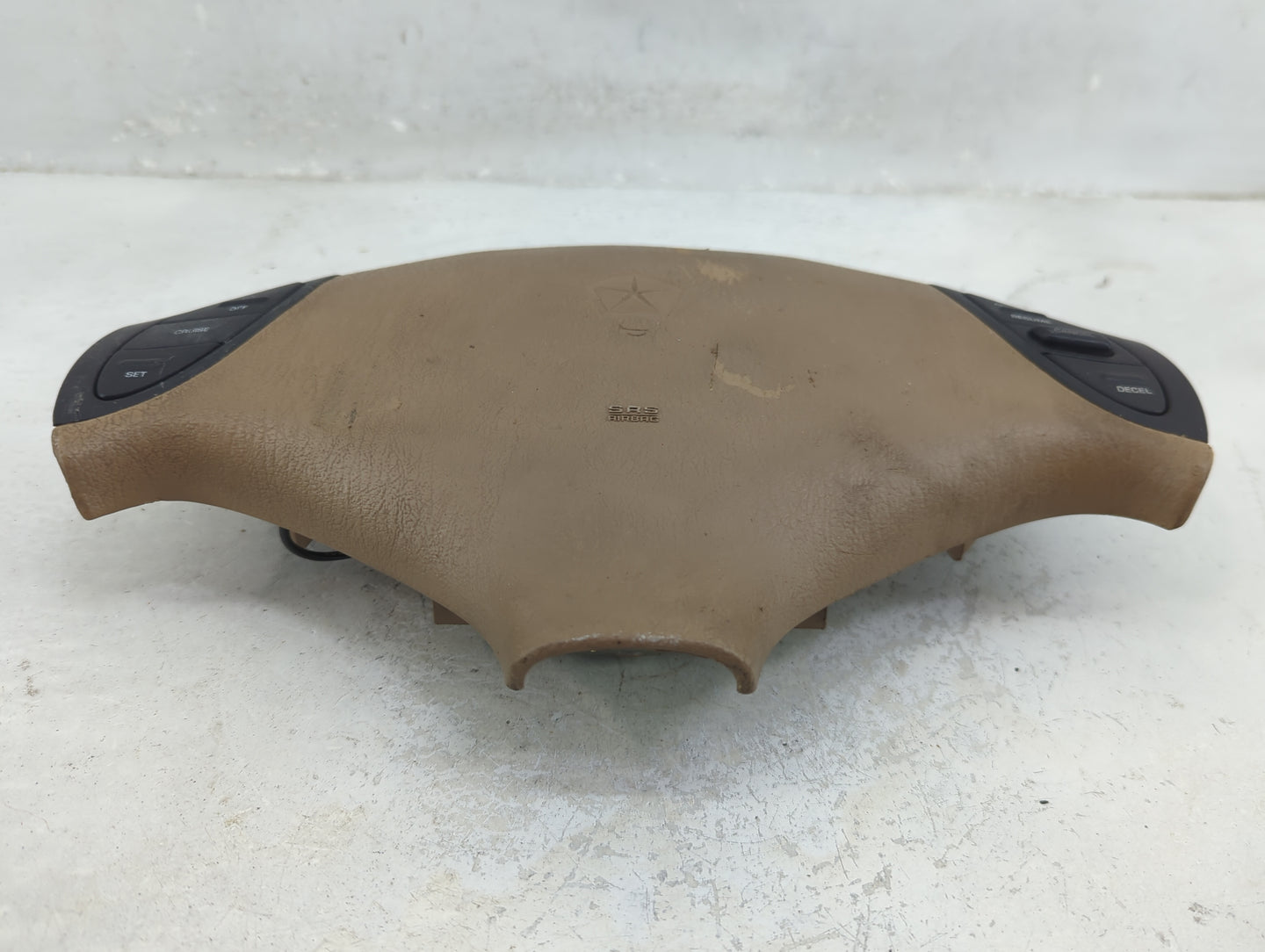 1996 Chrysler Town & Country Air Bag Driver Left Steering Wheel Mounted - Oemusedautoparts1.com