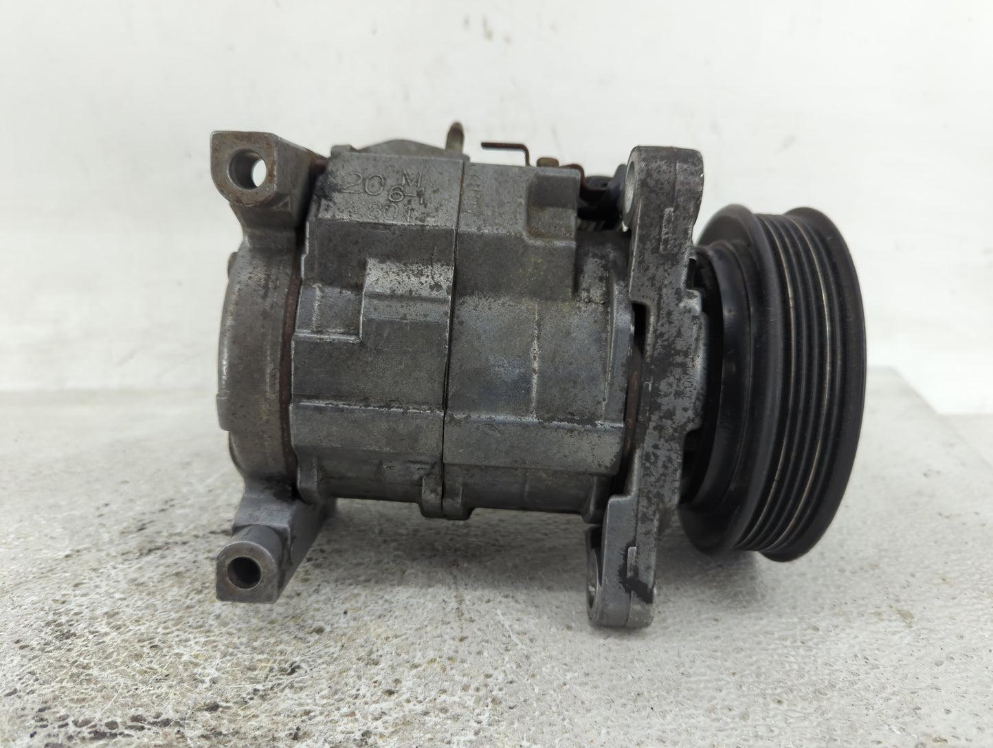 2001-2002 Chrysler Town & Country Air Conditioning A/c Ac Compressor Oem - Oemusedautoparts1.com