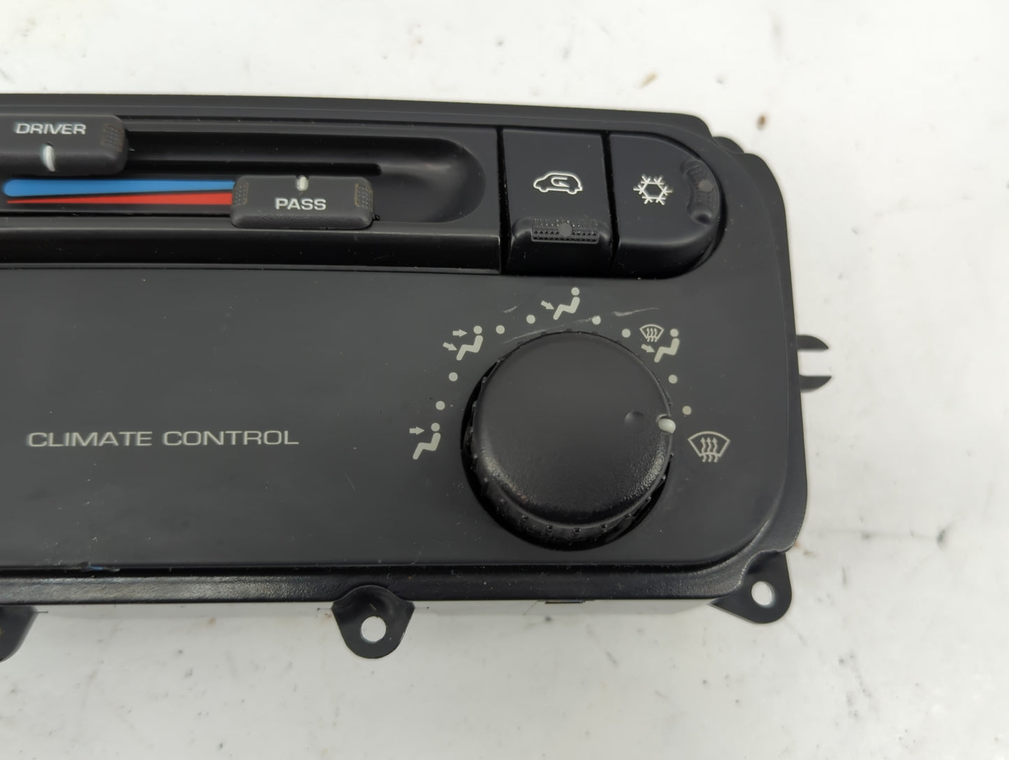 2004-2007 Chrysler Town & Country Climate Control Module Temperature AC/Heater Replacement Fits Fits 2004 2005 2006 2007 OEM