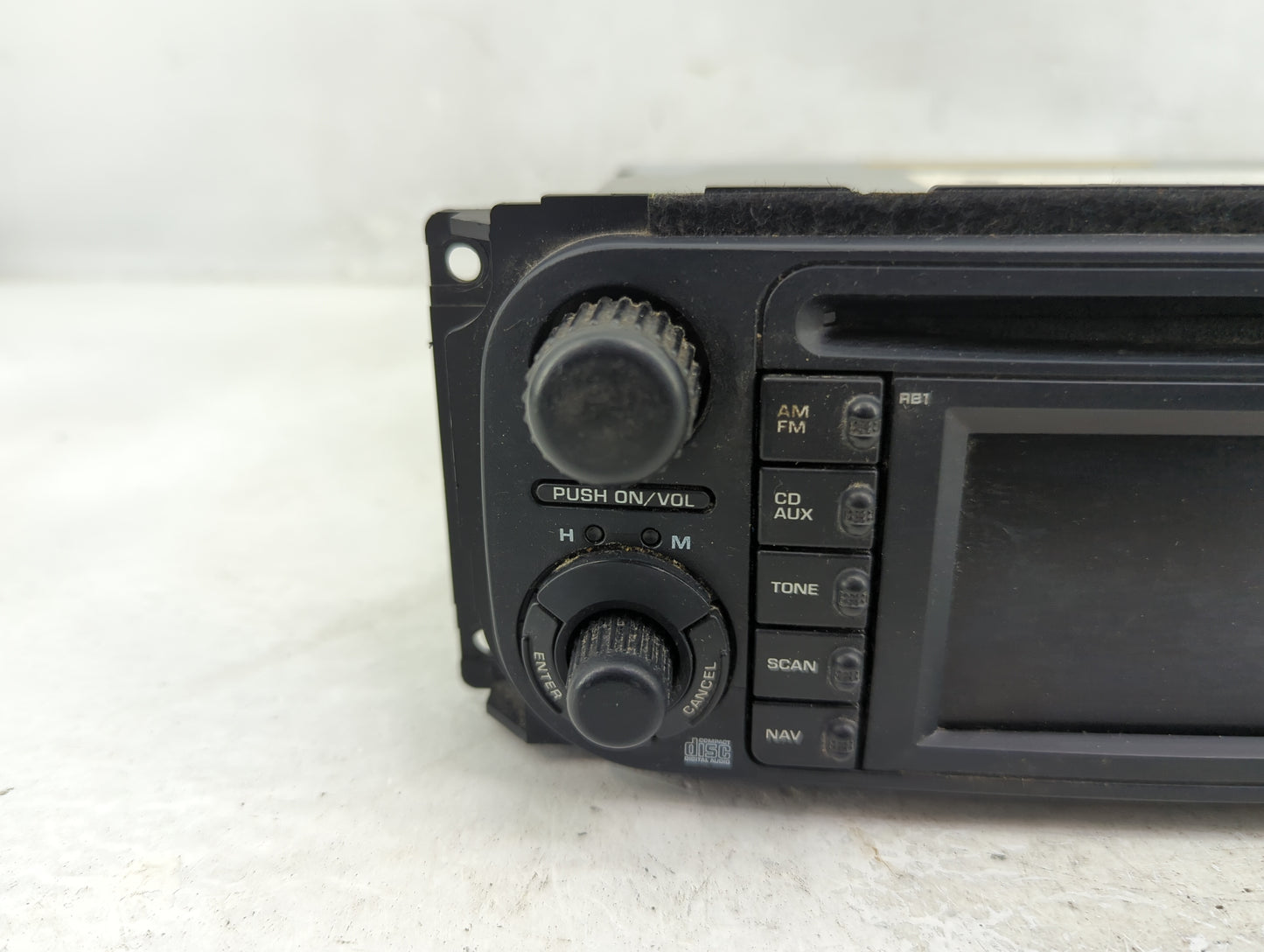 2004-2007 Chrysler Town & Country Radio AM FM Cd Player Receiver Replacement Fits Fits 2003 2004 2005 2006 2007 OEM Used Aut