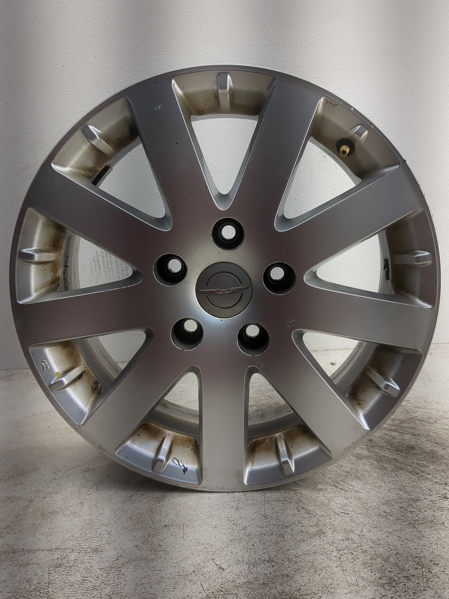 2011-2016 Chrysler Town & Country Oem Wheel Rim - Oemusedautoparts1.com