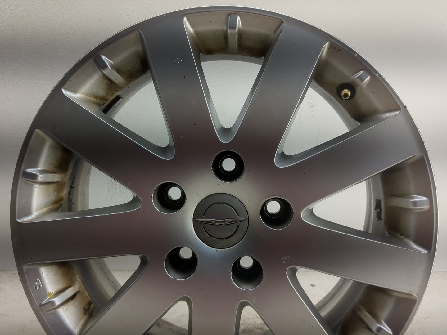 2011-2016 Chrysler Town & Country Oem Wheel Rim - Oemusedautoparts1.com