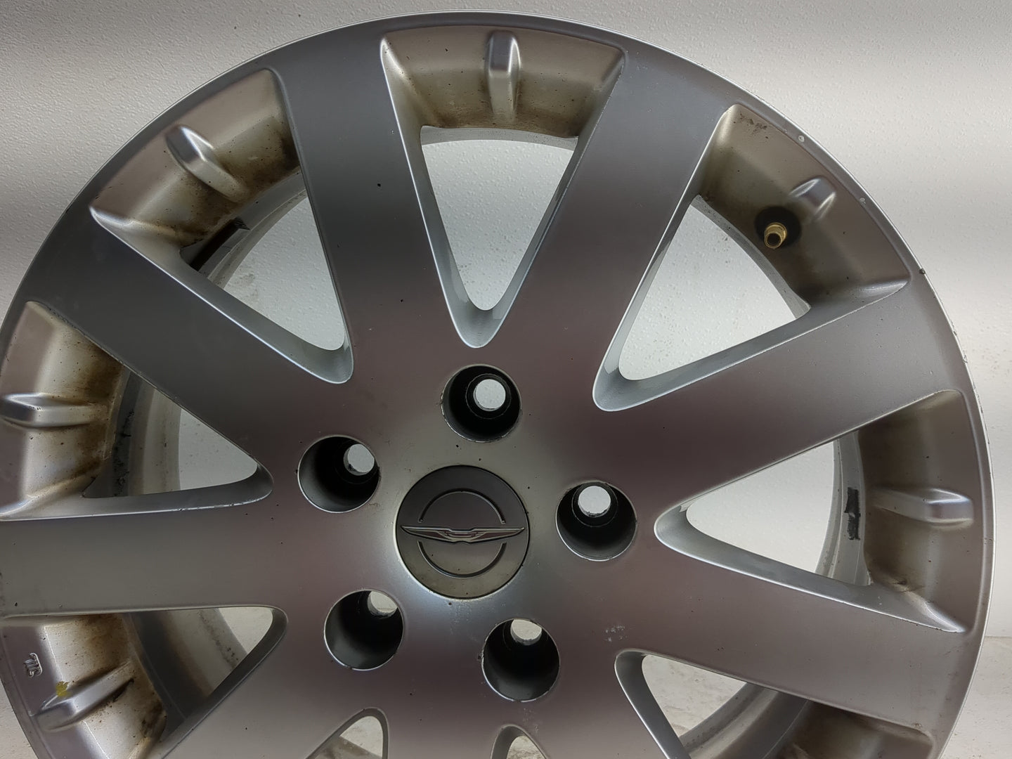 2011-2016 Chrysler Town & Country Oem Wheel Rim - Oemusedautoparts1.com