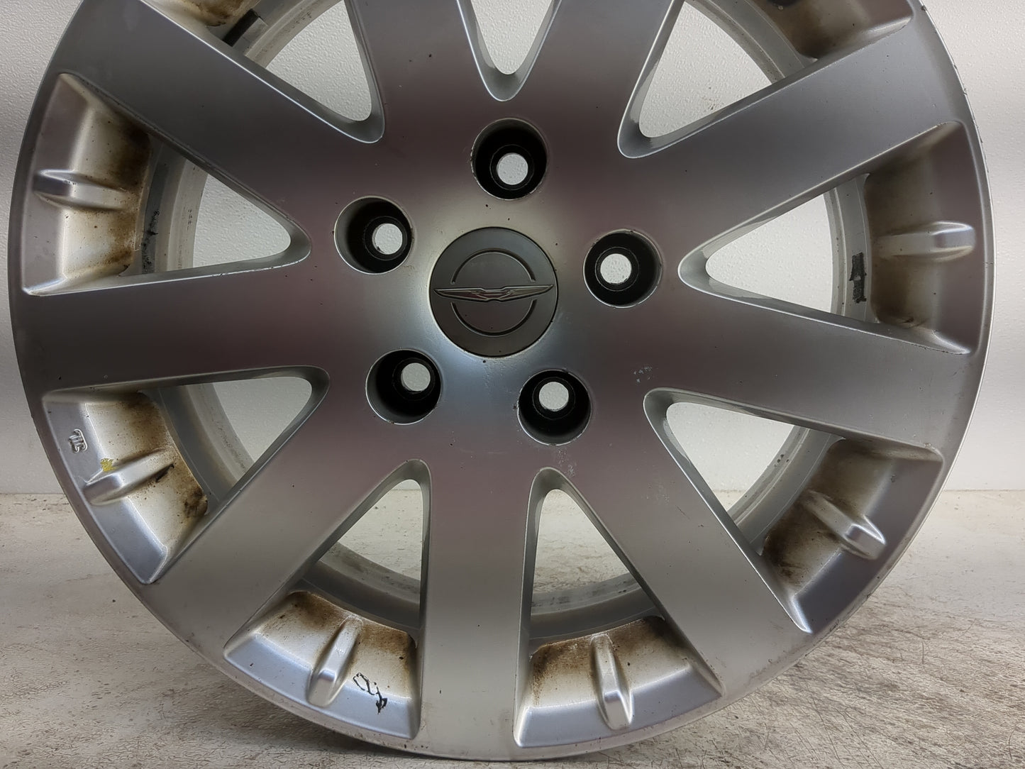 2011-2016 Chrysler Town & Country Oem Wheel Rim - Oemusedautoparts1.com