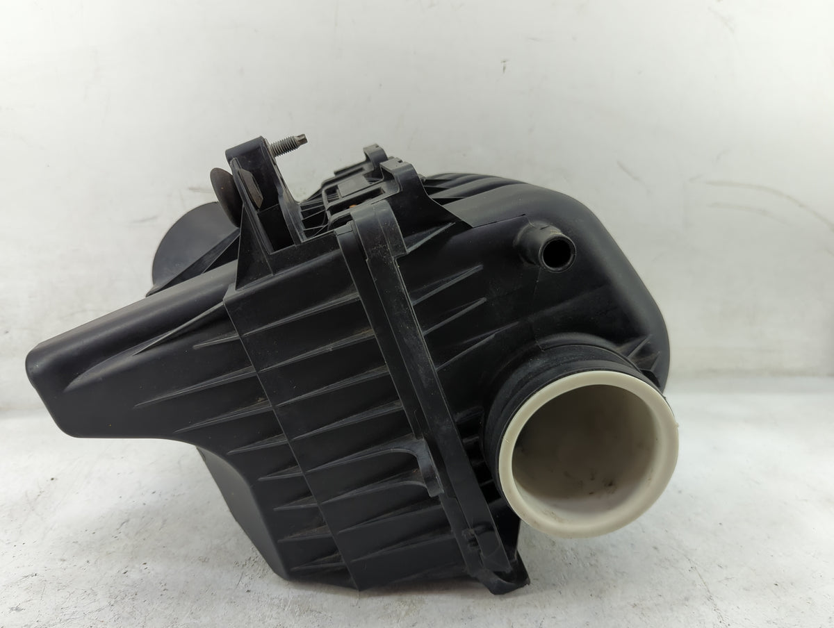 2008-2010 Chrysler Town & Country Air Cleaner Intake-duct Hose Tube 1302186 - Oemusedautoparts1.com