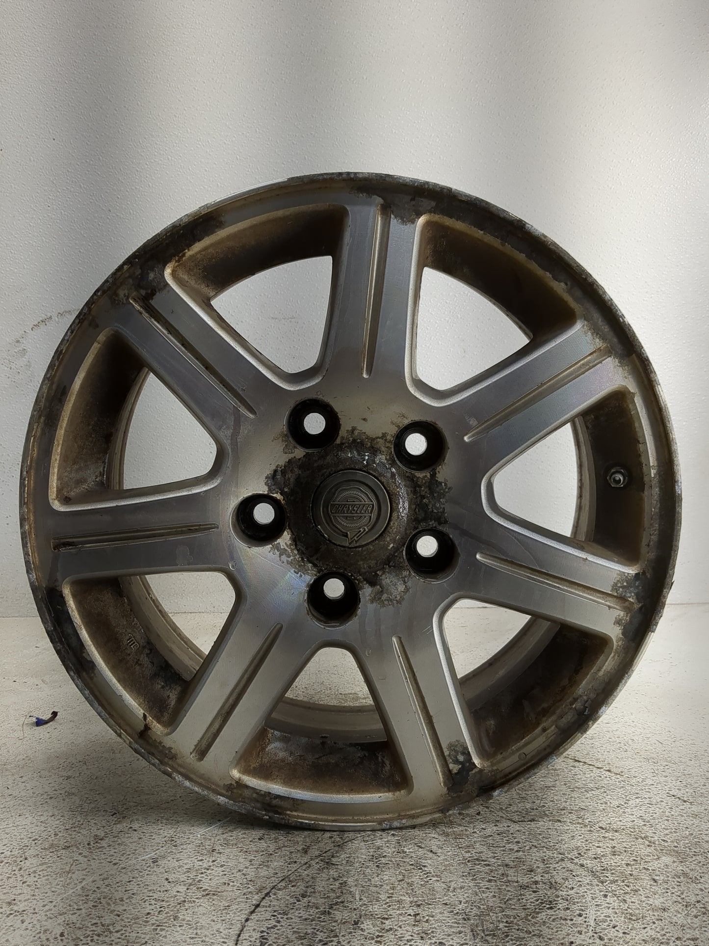 2008-2013 Chrysler Town & Country Oem Wheel Rim - Oemusedautoparts1.com