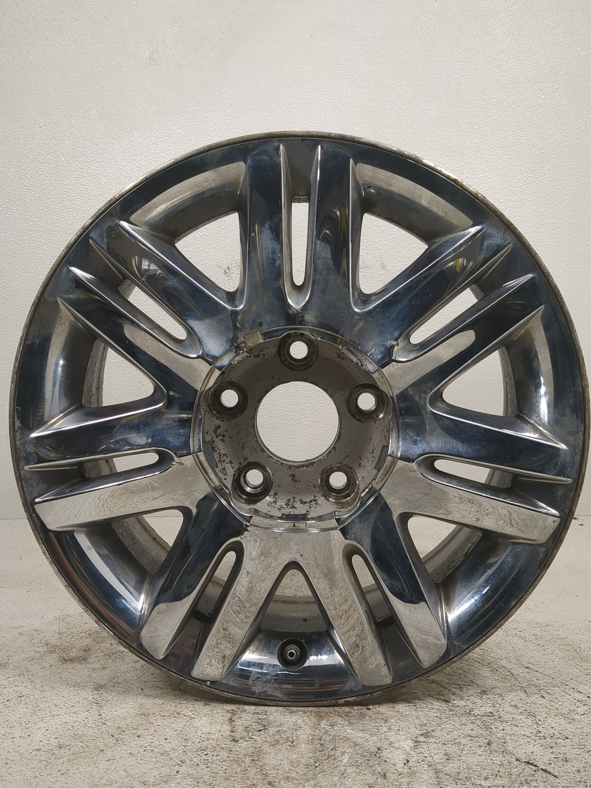 2008-2010 Chrysler Town & Country Oem Wheel Rim - Oemusedautoparts1.com