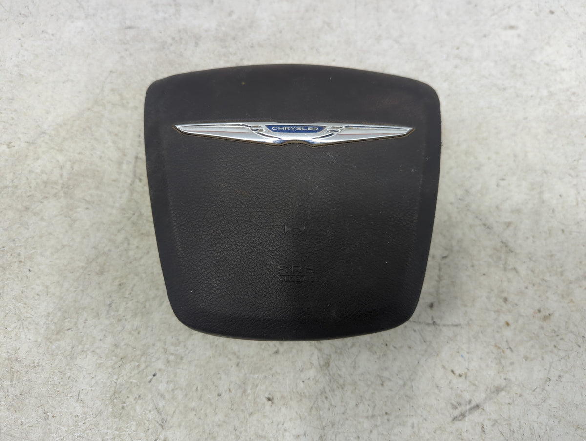 2011 Chrysler Town & Country Air Bag Driver Left Steering Wheel Mounted 5011048 - Oemusedautoparts1.com