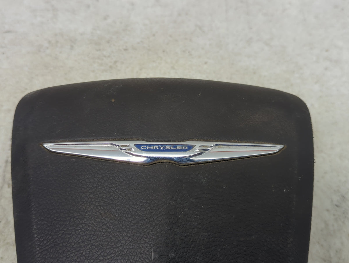 2011 Chrysler Town & Country Air Bag Driver Left Steering Wheel Mounted 5011048 - Oemusedautoparts1.com