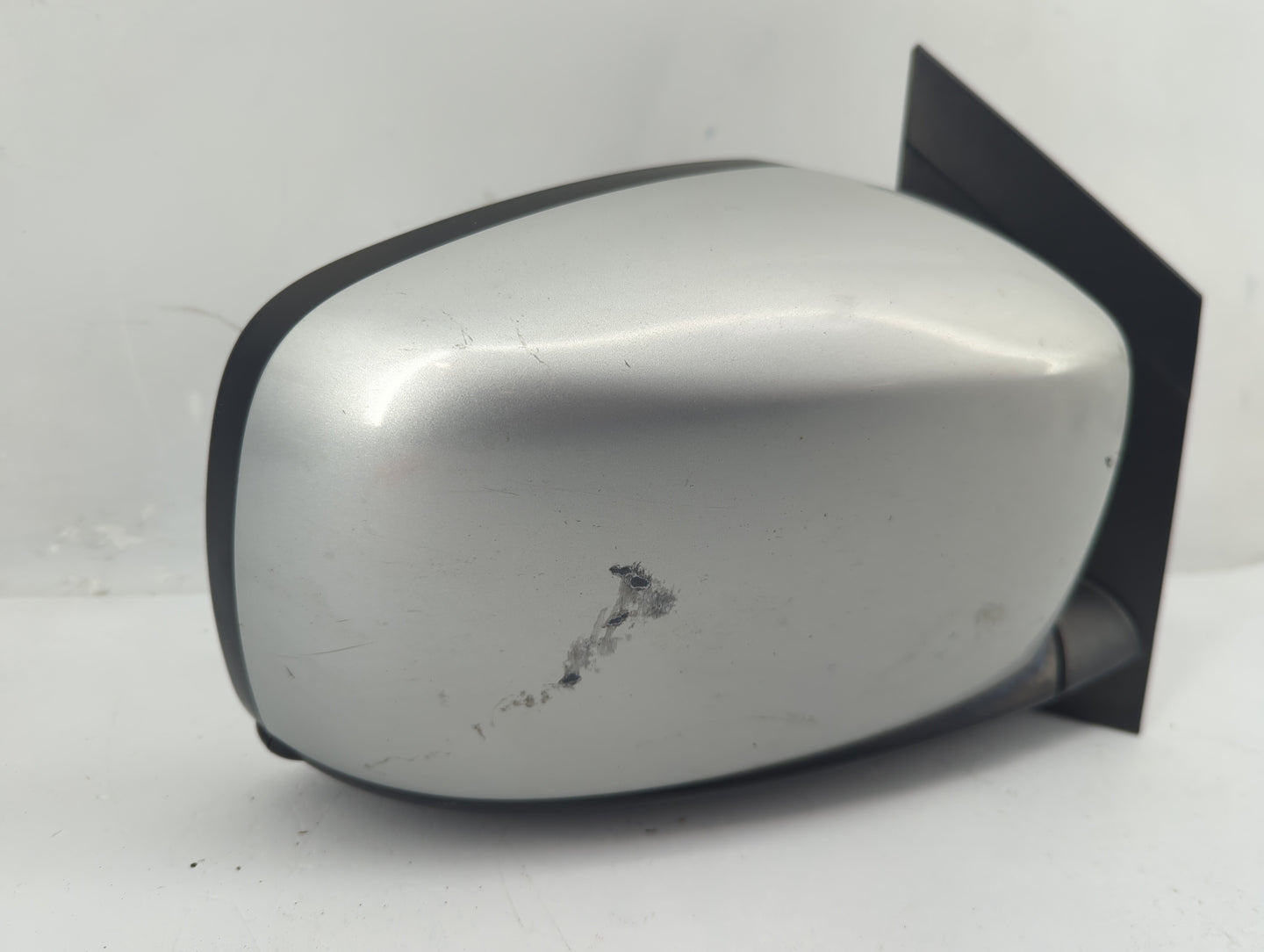 2008-2010 Chrysler Town & Country Passenger Side View Mirror - Right Door Mirror OEM Used - Oemusedautoparts1.com