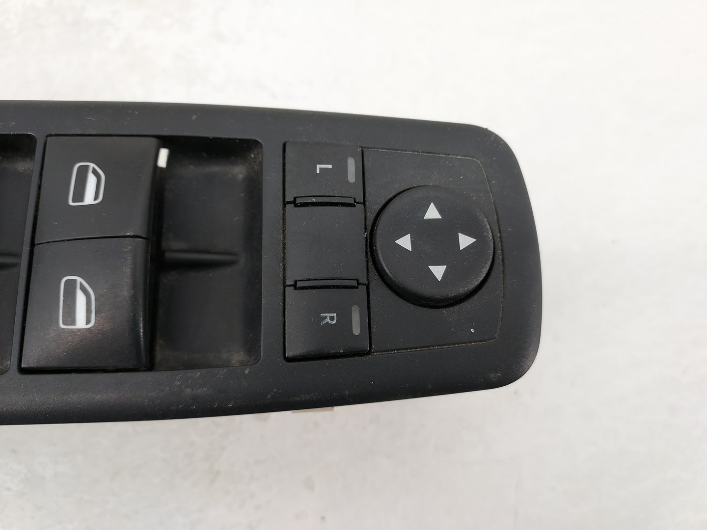 2008-2011 Chrysler Town & Country Master Power Window Switch Replacement Driver Side Left Fits Fits 2008 2009 2010 2011 OEM 