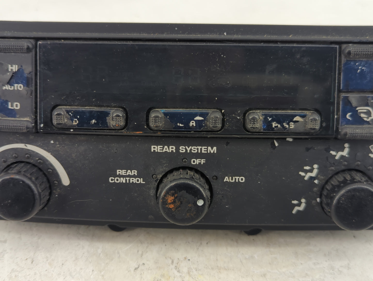 2005-2007 Chrysler Town & Country Climate Control Module Temperature AC/Heater Replacement Fits Fits 2005 2006 2007 OEM Used