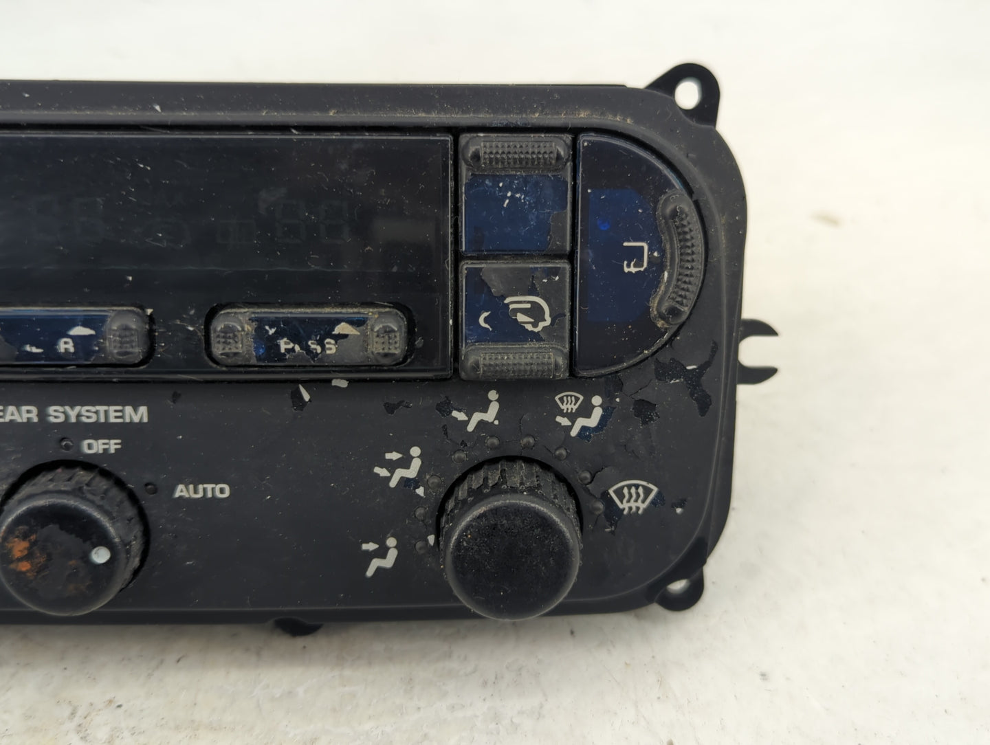 2005-2007 Chrysler Town & Country Climate Control Module Temperature AC/Heater Replacement Fits Fits 2005 2006 2007 OEM Used