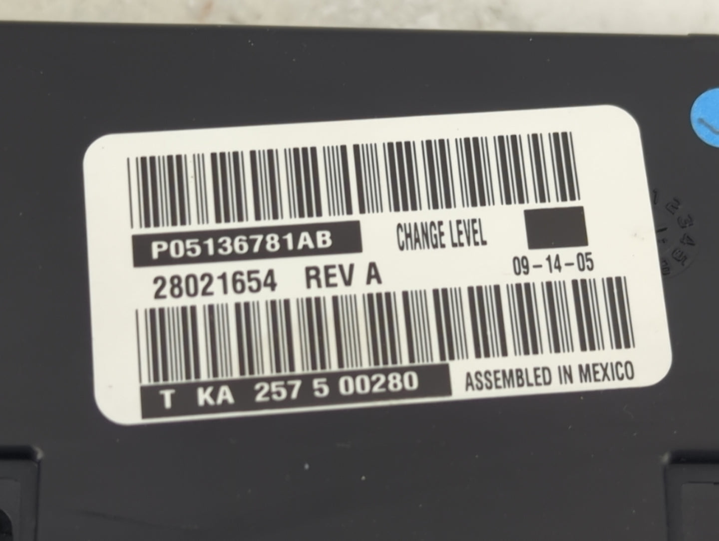 2005-2007 Chrysler Town & Country Climate Control Module Temperature AC/Heater Replacement Fits Fits 2005 2006 2007 OEM Used