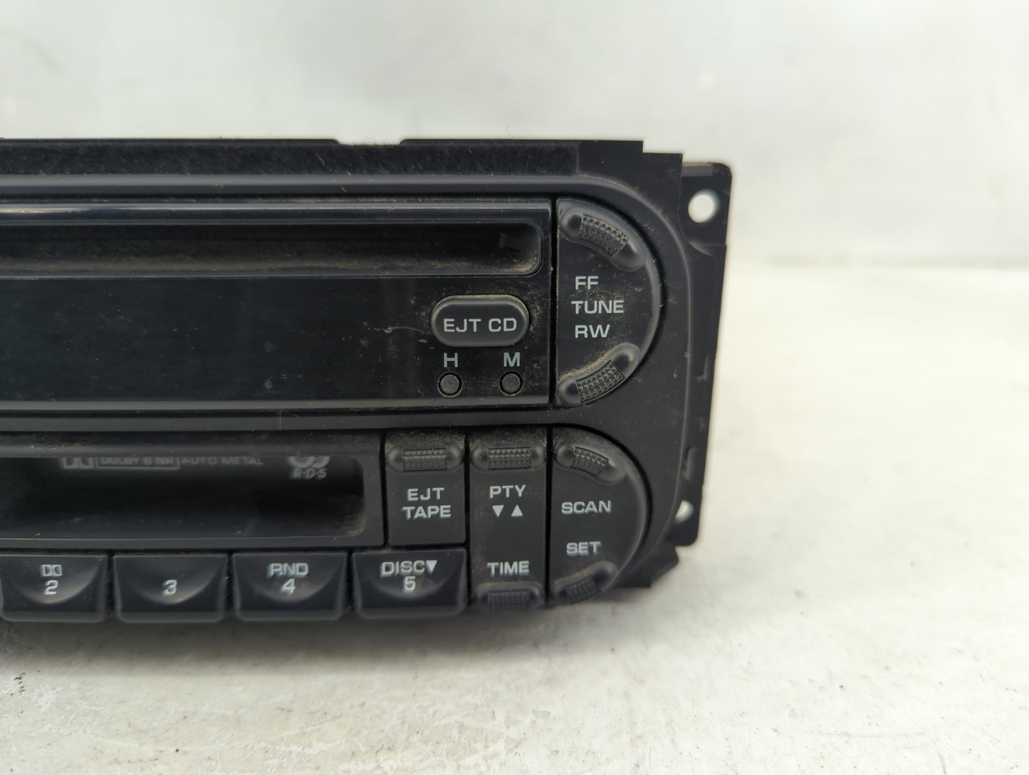 2005-2007 Chrysler Town & Country Radio AM FM Cd Player Receiver Replacement Fits Fits 2005 2006 2007 OEM Used Auto Parts - 