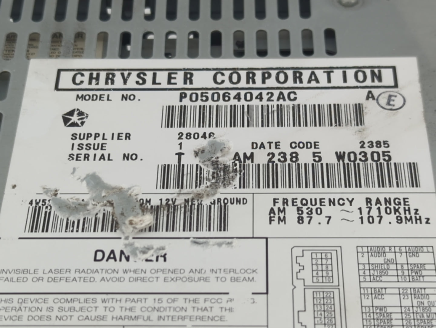 2005-2007 Chrysler Town & Country Radio AM FM Cd Player Receiver Replacement Fits Fits 2005 2006 2007 OEM Used Auto Parts - 