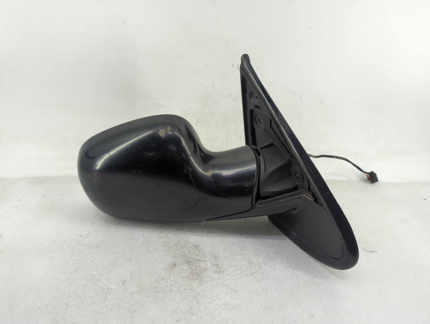 2005-2007 Chrysler Town & Country Passenger Side View Mirror - Right Door Mirror OEM Used - Oemusedautoparts1.com