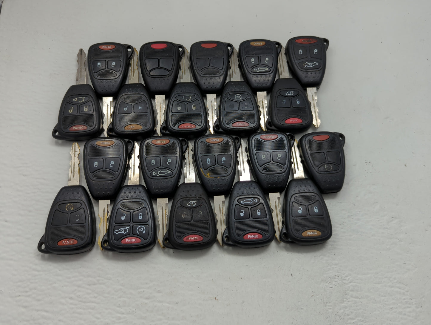 Lot of 20 Dodge Keyless Entry Remote Fob OHT692427AA | OHT692713AA | - Oemusedautoparts1.com