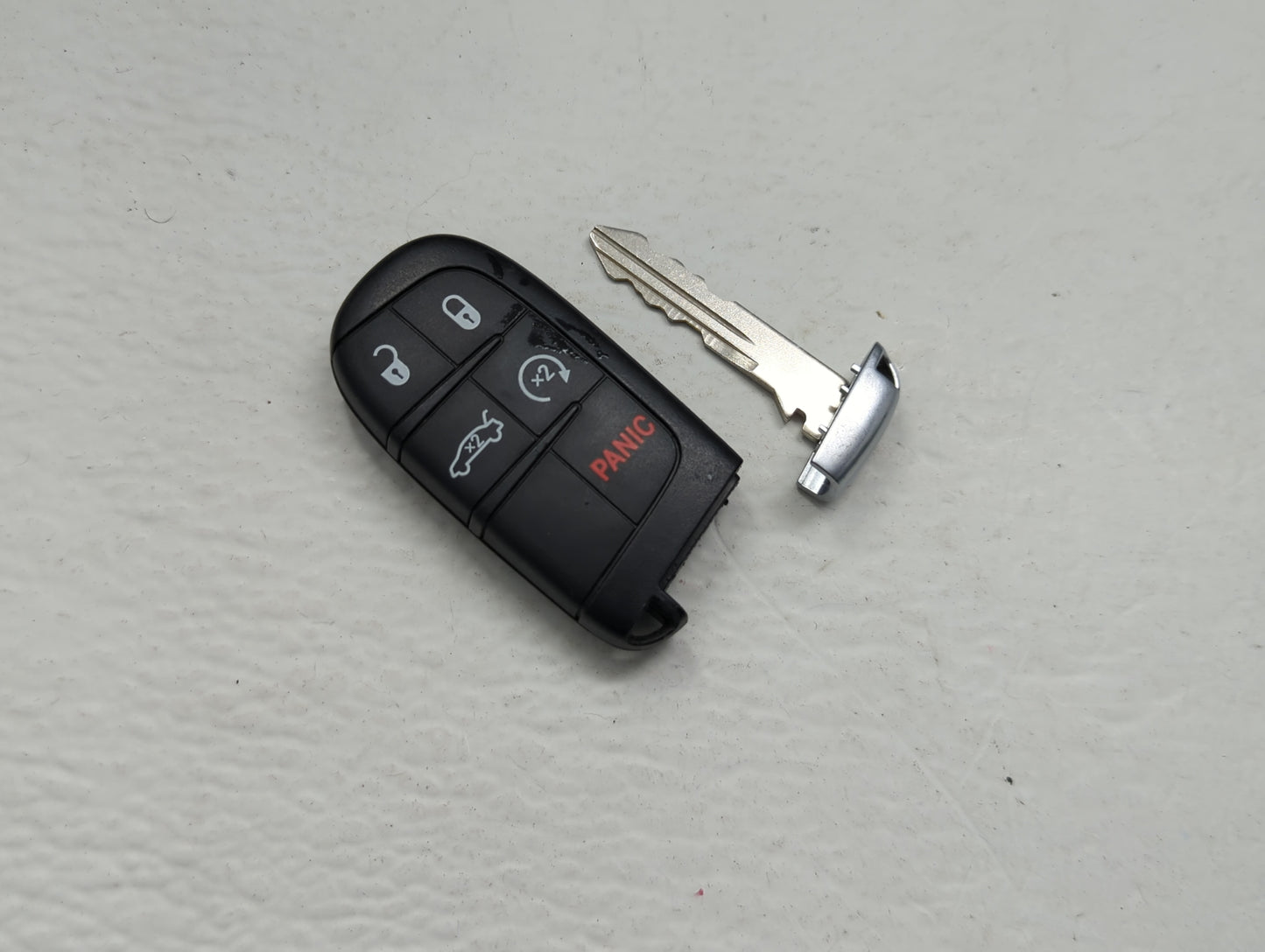 Dodge Keyless Entry Remote Fob M3N-40821302 05026676AH 5 buttons - Oemusedautoparts1.com