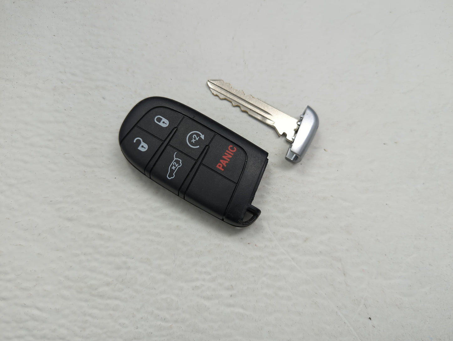 Dodge Keyless Entry Remote Fob M3N-40821302 68375133AC 5 buttons - Oemusedautoparts1.com