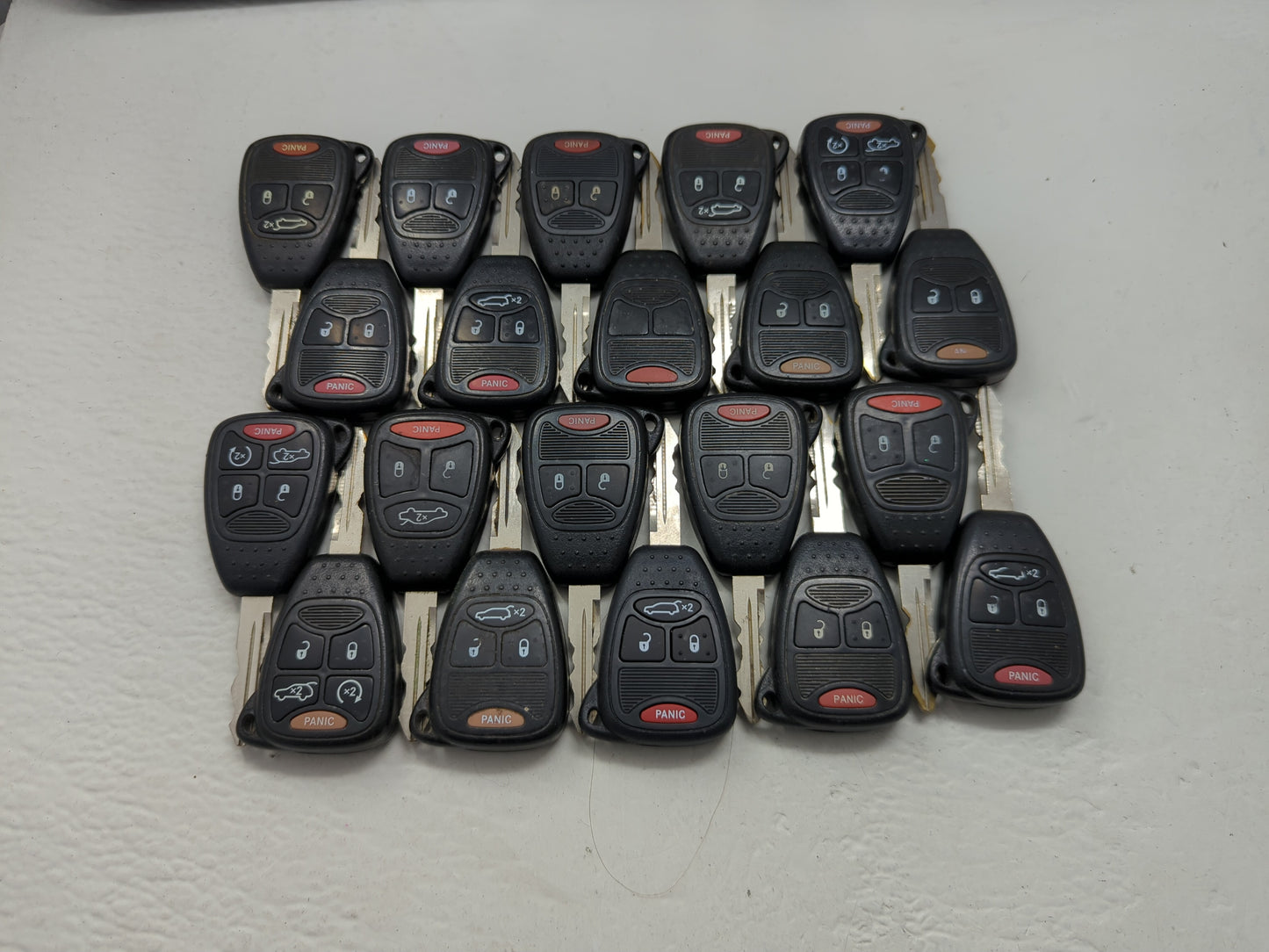 Lot of 20 Dodge Keyless Entry Remote Fob OHT692427AA | OHT692713AA | - Oemusedautoparts1.com